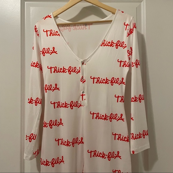 🐔 Thick Fil A Butt Flap Onesie - Picture 5 of 7